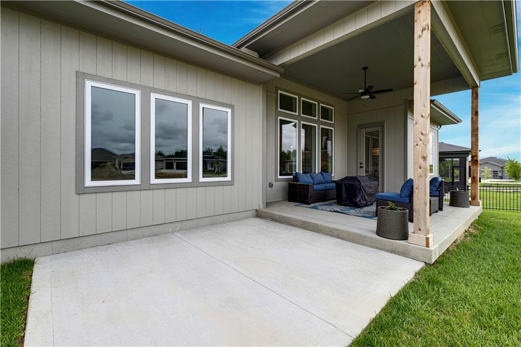 9836 Shady Bend Road Lenexa, KS 66227 - Photo 26 of 29