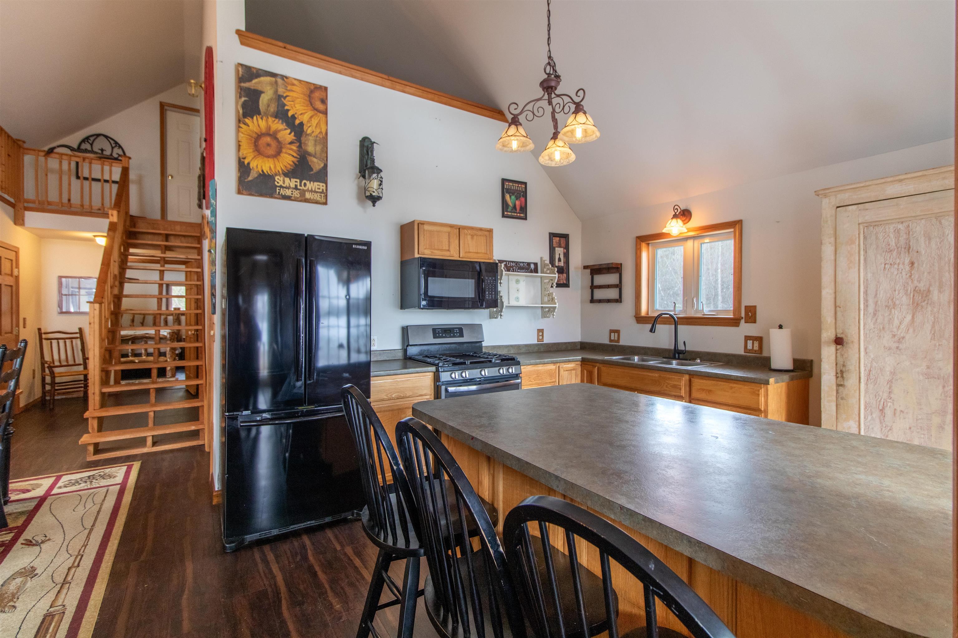 391 West Shore Road Glover, VT 05875 - Photo 6 of 46