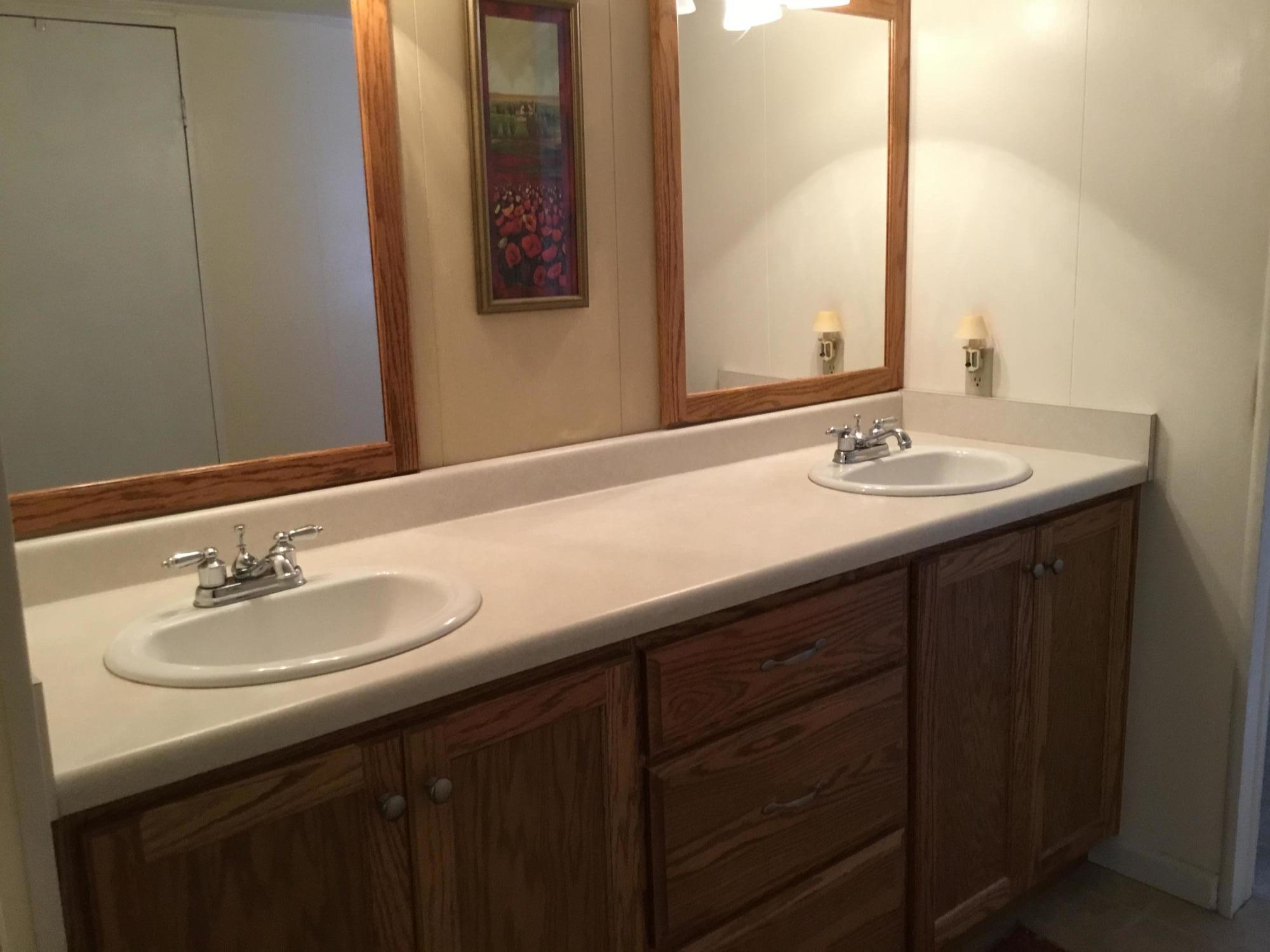 179 Wheeldon Road Science Hill, KY 42553 - Photo 11 of 32 FE3C71EF-C8B4-43A5-90D8-96F35B5D68F4<|><