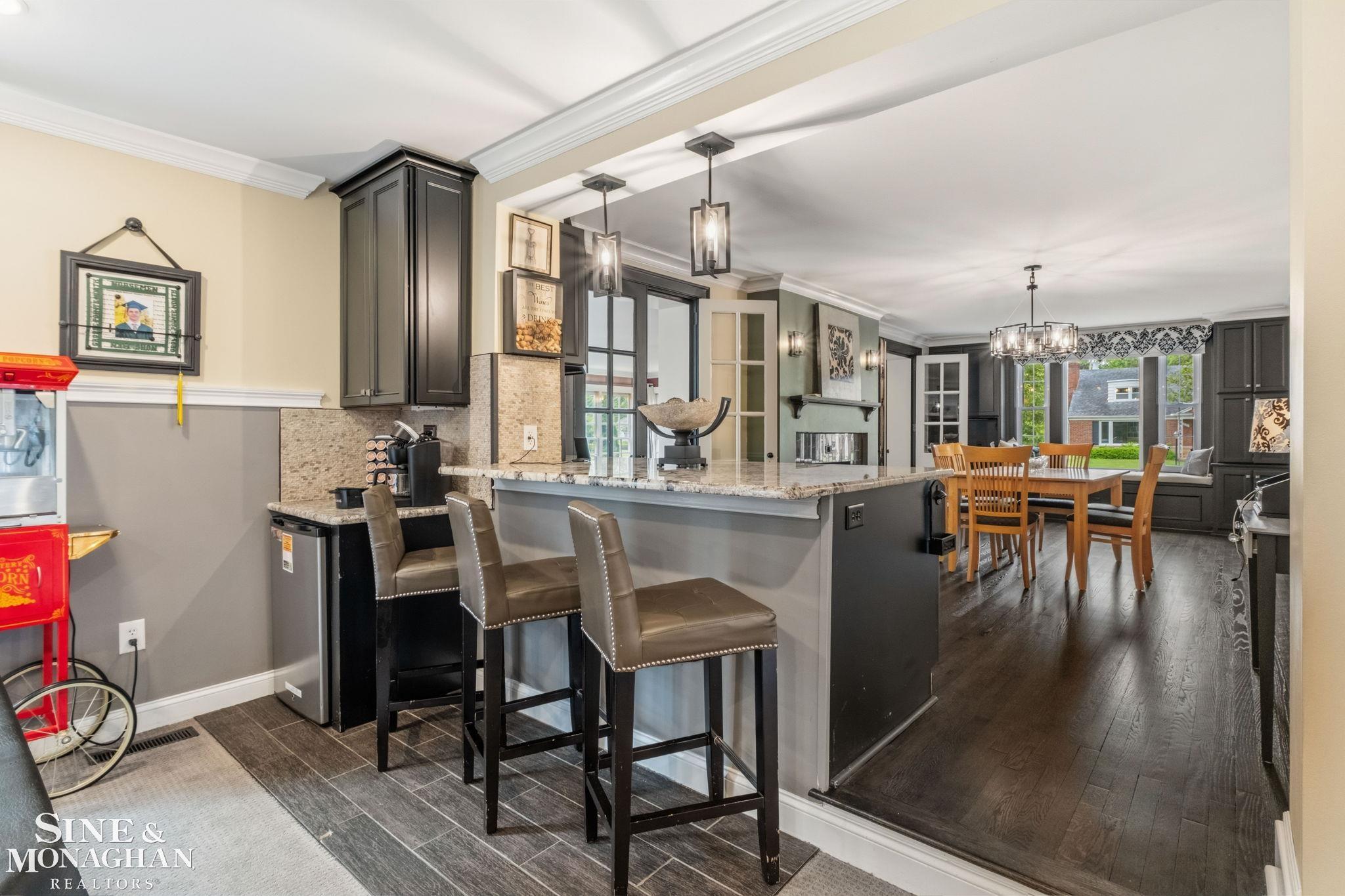 580 Hampton Road Grosse Pointe Woods, MI 48236 - Photo 16 of 77