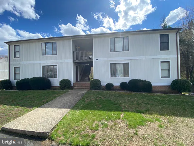 $1,295 | 9298 Hayden Drive, Unit 11, King George, VA 22485