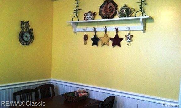 2465 Eastern Avenue Rochester, MI 48307 - Photo 11 of 18 kitchen 2
