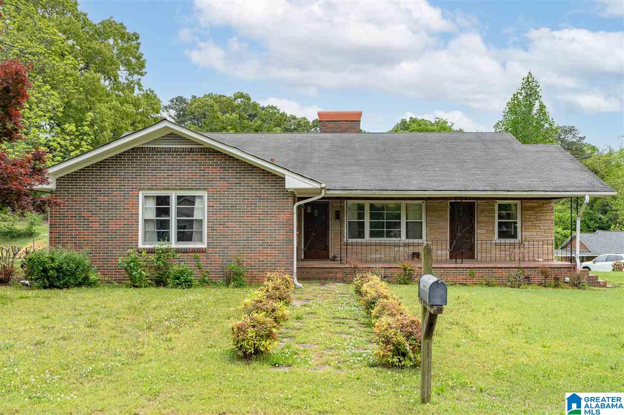 205 Adams Avenue East Oneonta, AL 35121 - Photo 1 of 30