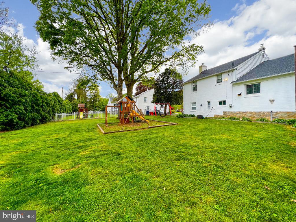 124 Westminster Drive Wallingford, PA 19086 - Photo 36 of 37