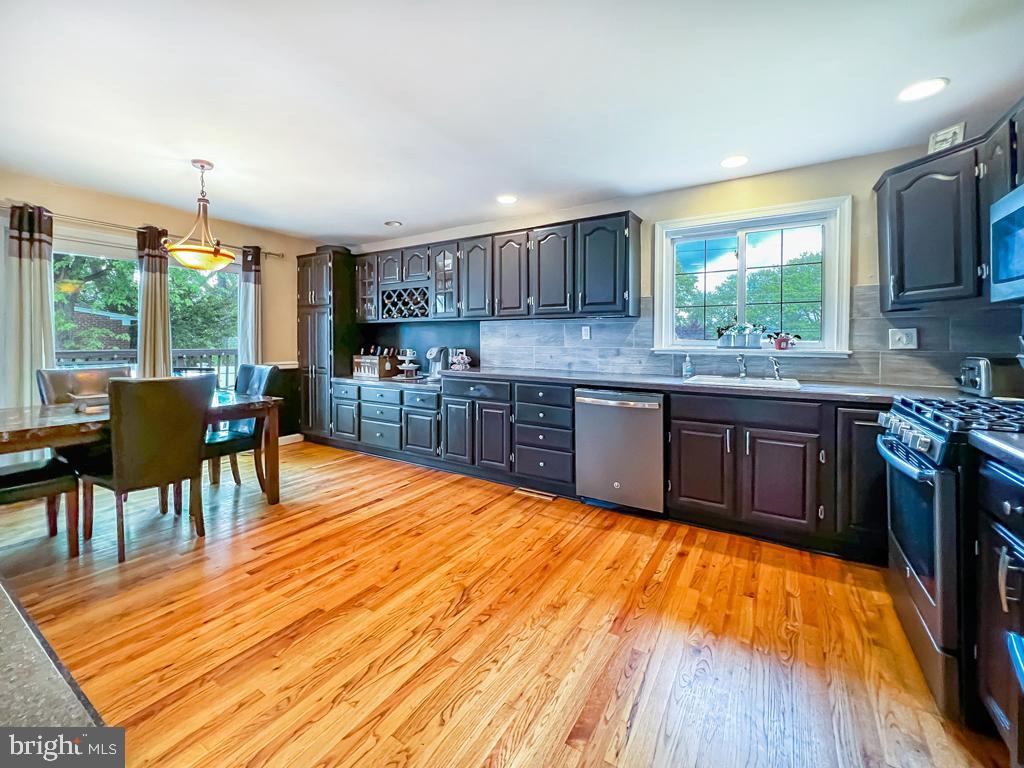 124 Westminster Drive Wallingford, PA 19086 - Photo 6 of 37