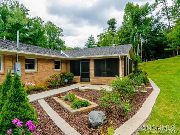 68 Number 9 Road Fairview, NC 28730 - Photo 2 of 24 Gallery Image 2