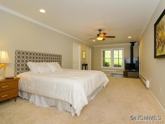 68 Number 9 Road Fairview, NC 28730 - Photo 11 of 24 Gallery Image 11