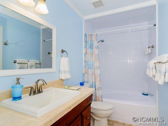 68 Number 9 Road Fairview, NC 28730 - Photo 14 of 24 Gallery Image 14