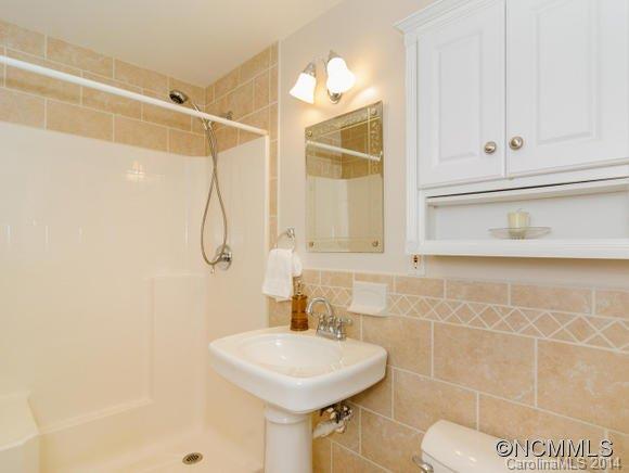 68 Number 9 Road Fairview, NC 28730 - Photo 18 of 24 Gallery Image 18