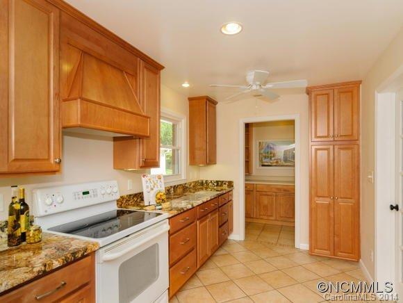 68 Number 9 Road Fairview, NC 28730 - Photo 7 of 24 Gallery Image 7