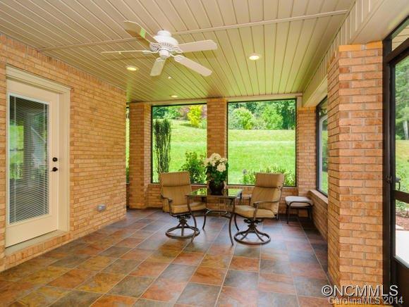 68 Number 9 Road Fairview, NC 28730 - Photo 10 of 24 Gallery Image 10
