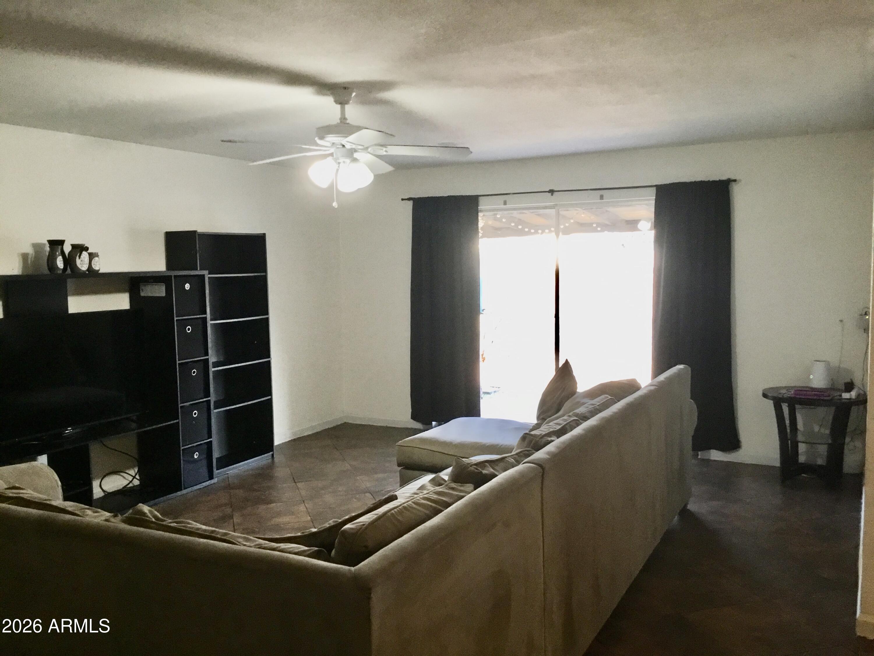 5439 West Osborn Road Phoenix, AZ 85031 - Photo 11 of 27 IMG_6927