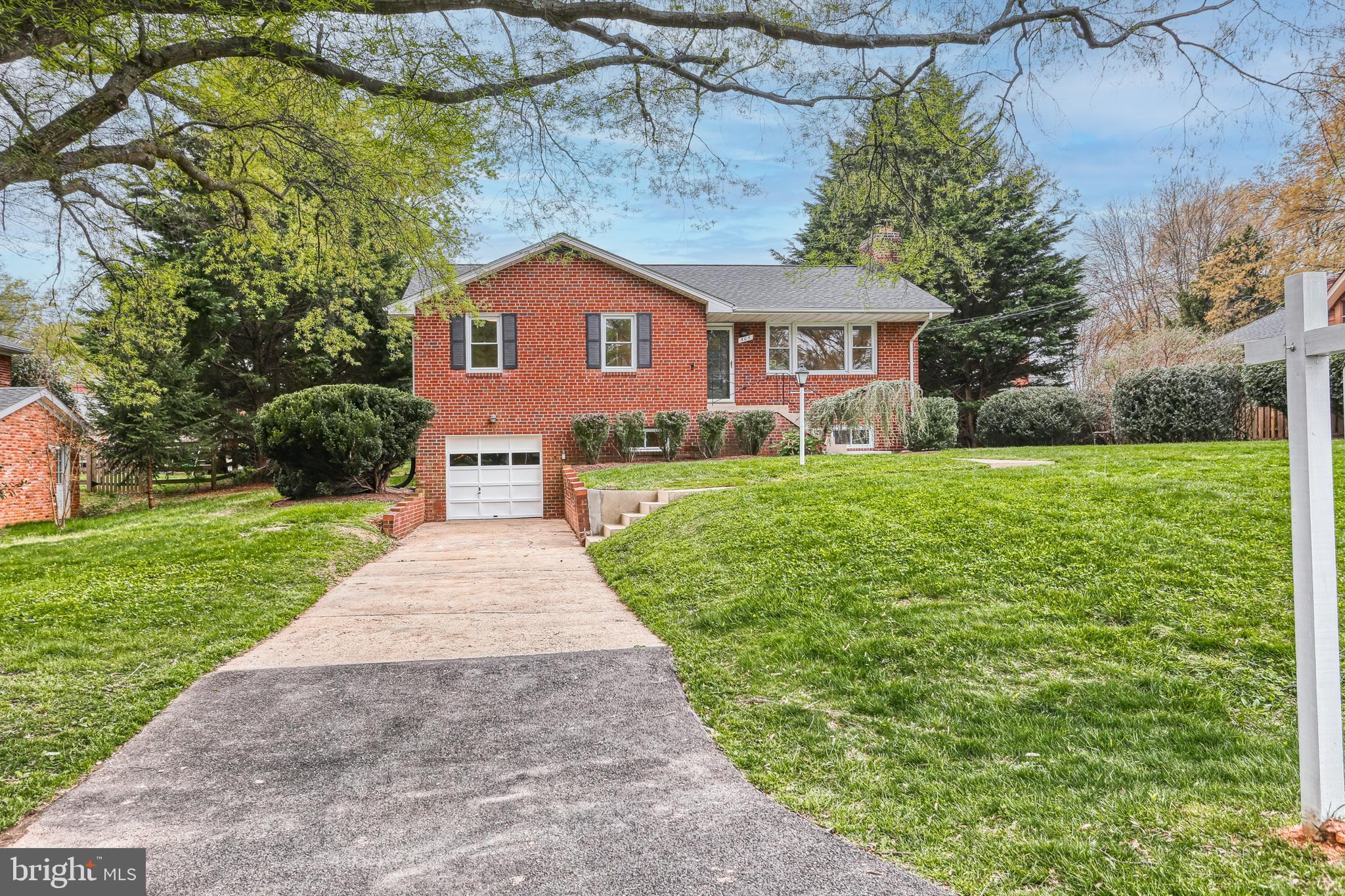 505 Derrydown Lane Silver Spring, MD 20904 - Photo 1 of 34 3 bedroom, 2.5 bathroom Rambler with basement!