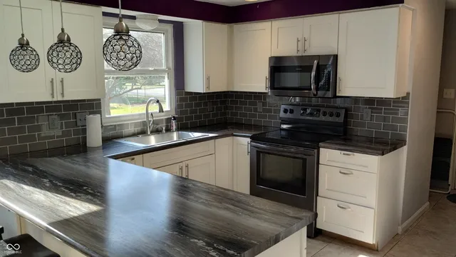 $385,000 | 11249 Wood Creek Drive, Carmel, IN 46033