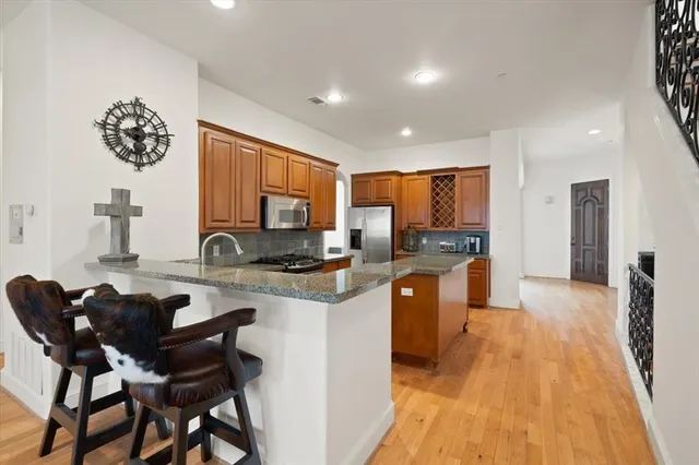 $3,400 | 416 Mills Street, Fort Worth, TX 76102