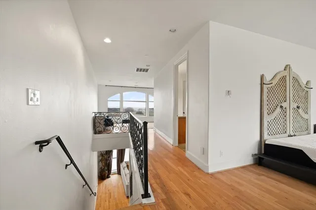 $3,400 | 416 Mills Street, Fort Worth, TX 76102