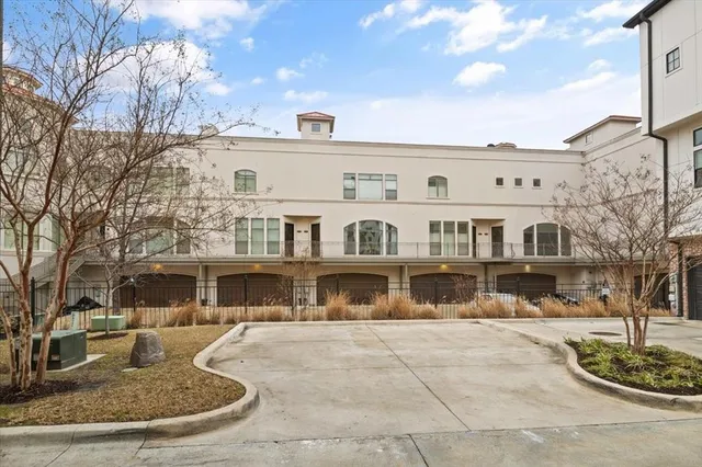 $3,400 | 416 Mills Street, Fort Worth, TX 76102