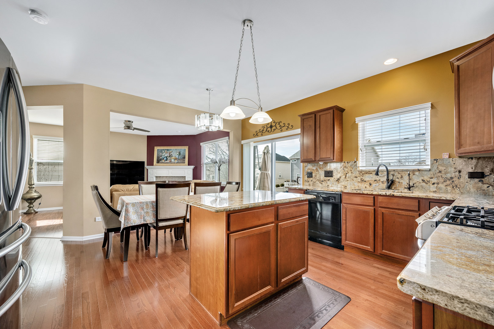 738 North Misty Ridge Drive Romeoville, IL 60446 - Photo 11 of 27 Gallery Image 11