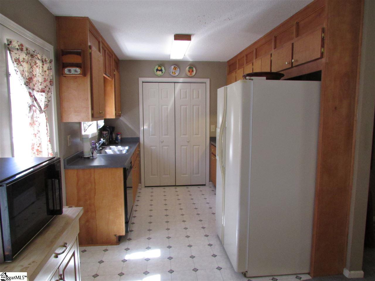 583 Garrett Street Fountain Inn, SC 29644 - Photo 7 of 15 Gallery Image 7