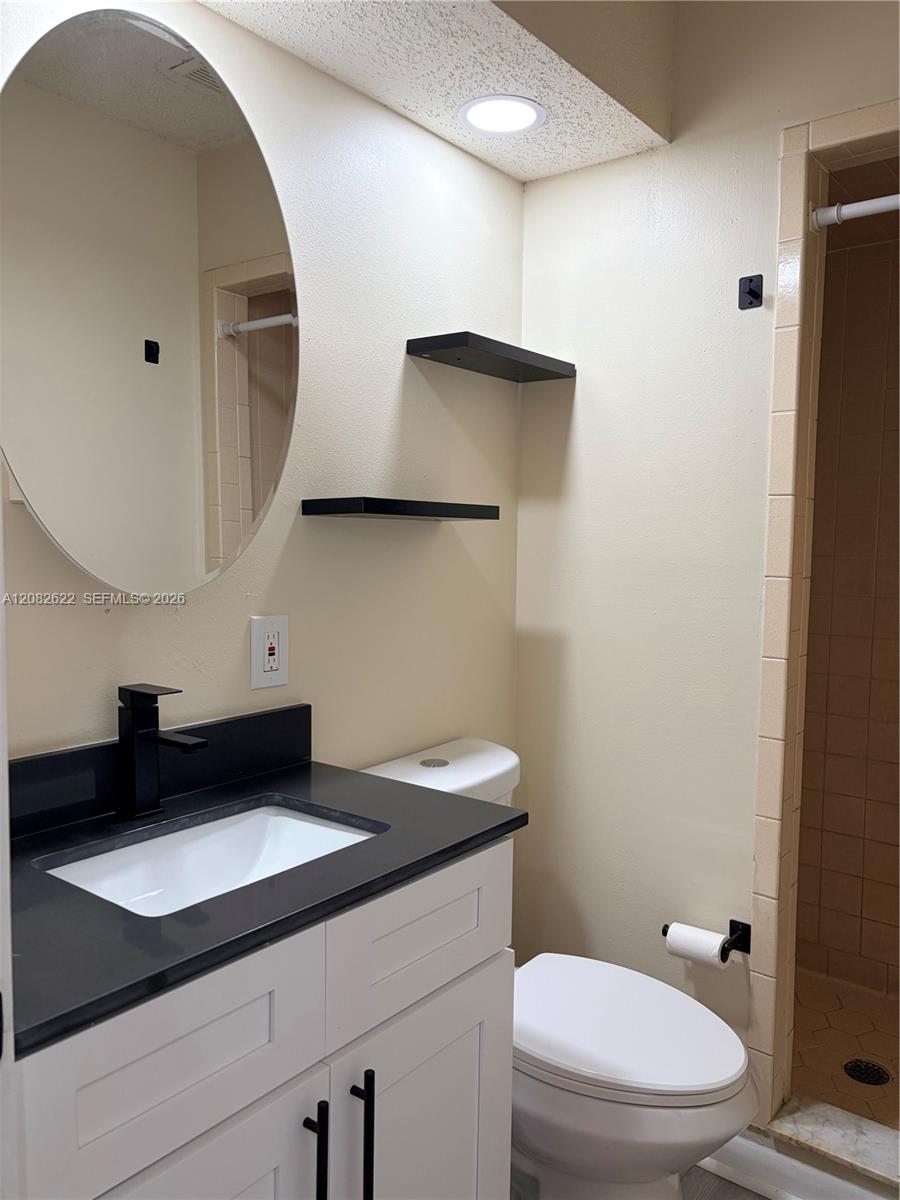 7665 Chase Road, Unit 6 Lakeland, FL 33810 - Photo 5 of 11 Gallery Image 5