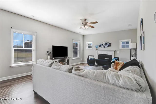 $359,900 | 117 Kenbridge Lane, Princeton, NC 27569