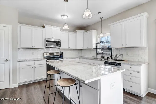 $359,900 | 117 Kenbridge Lane, Princeton, NC 27569