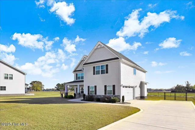 $359,900 | 117 Kenbridge Lane, Princeton, NC 27569