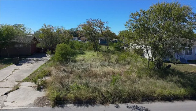 $40,000 | 3609 South Saxet Drive, Corpus Christi, TX 78408