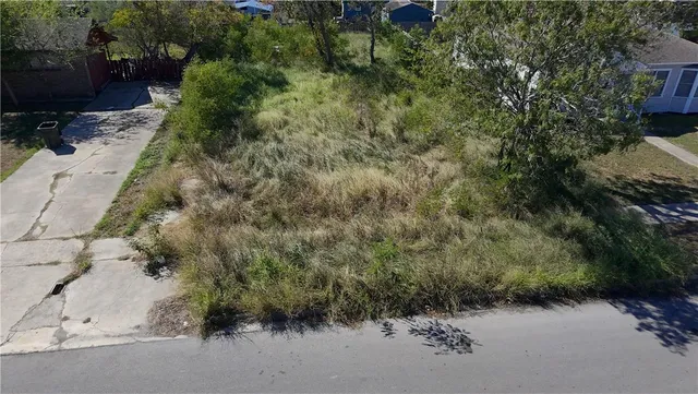 $40,000 | 3609 South Saxet Drive, Corpus Christi, TX 78408