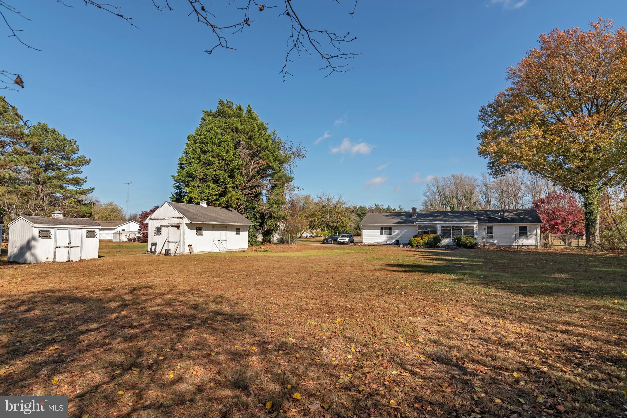5418 Whitehall Road Cambridge, MD 21613 - Photo 2 of 11 Huge Private Backyard