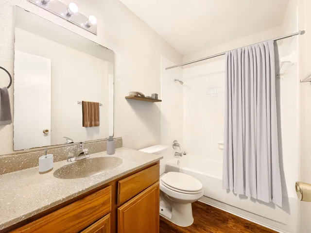 $800 | 4400 West Airport Boulevard, Unit 1206, Houston, TX 77045