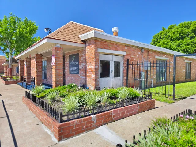 $800 | 4400 West Airport Boulevard, Unit 1206, Houston, TX 77045