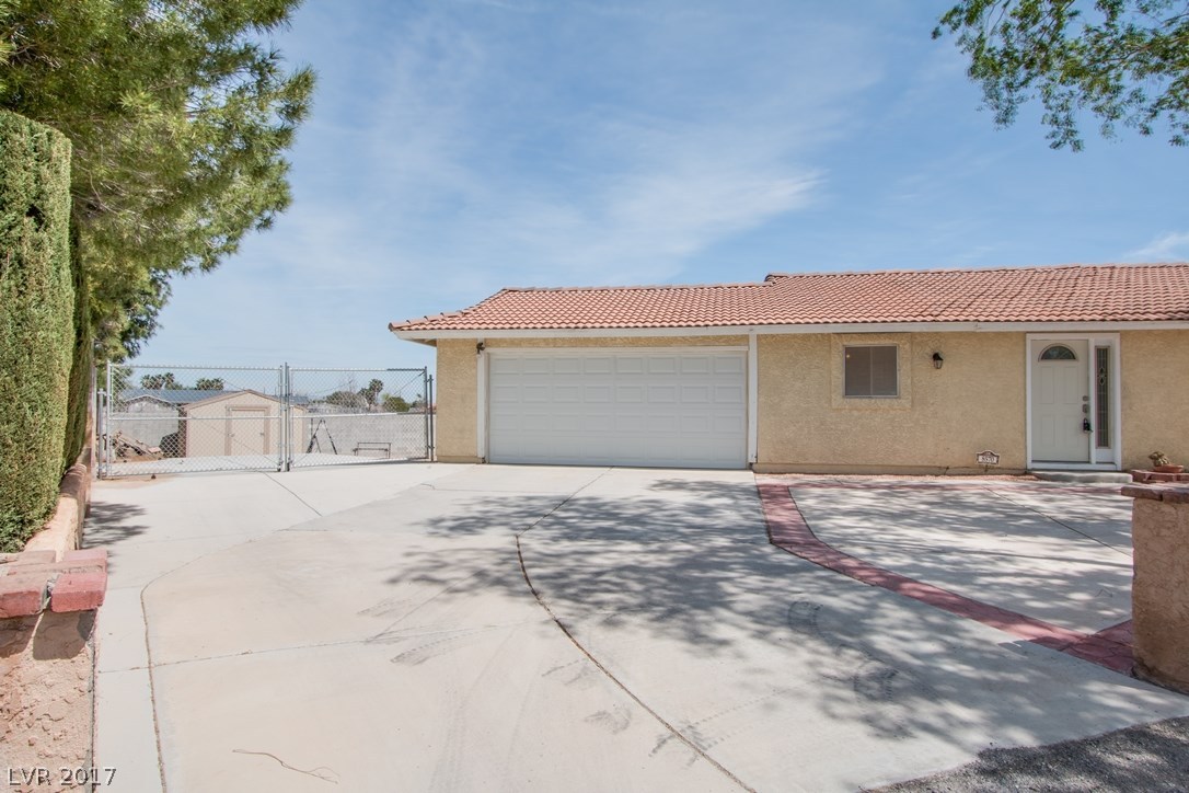 8570 Rancho Destino Road Las Vegas, NV 89123 - Photo 3 of 35 Gallery Image 3