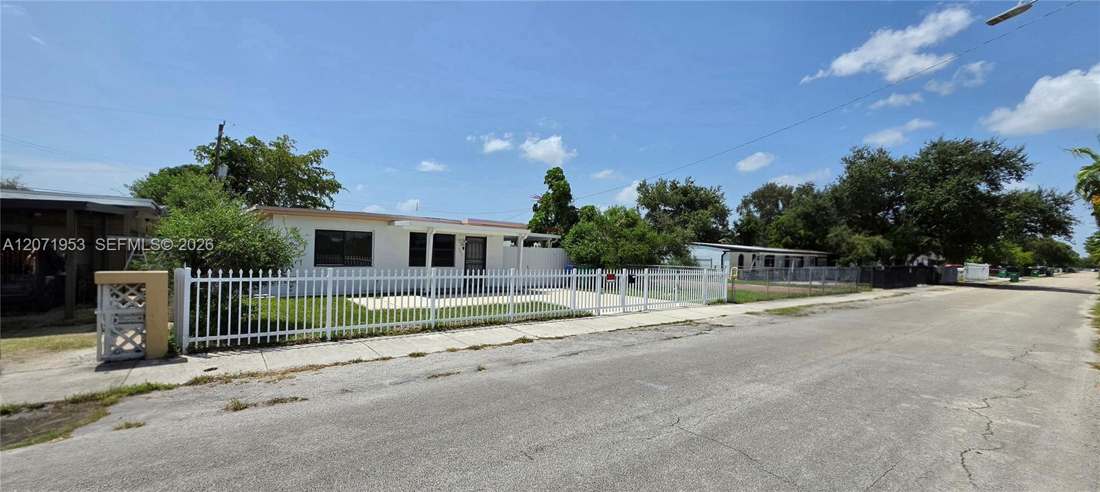 2230 Service Road Opa-Locka, FL 33054 - Photo 4 of 41 Gallery Image 4