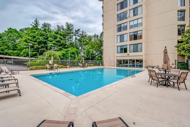 $2,600 | 6666 Brookmont Terrace, Unit 605, Nashville, TN 37205