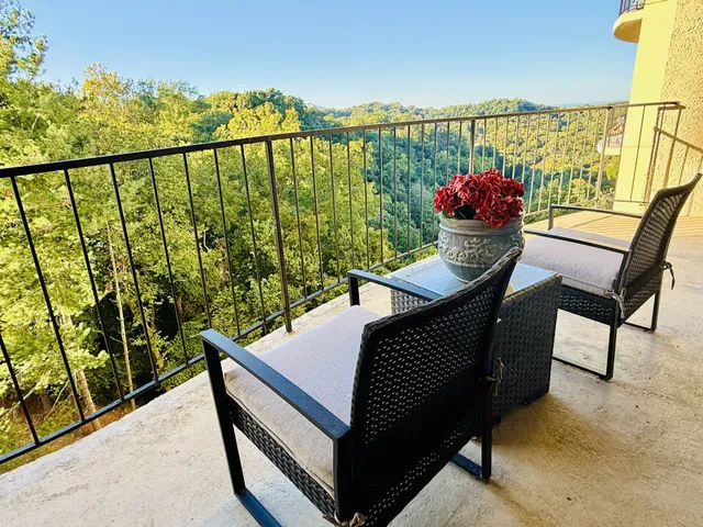 $2,600 | 6666 Brookmont Terrace, Unit 605, Nashville, TN 37205