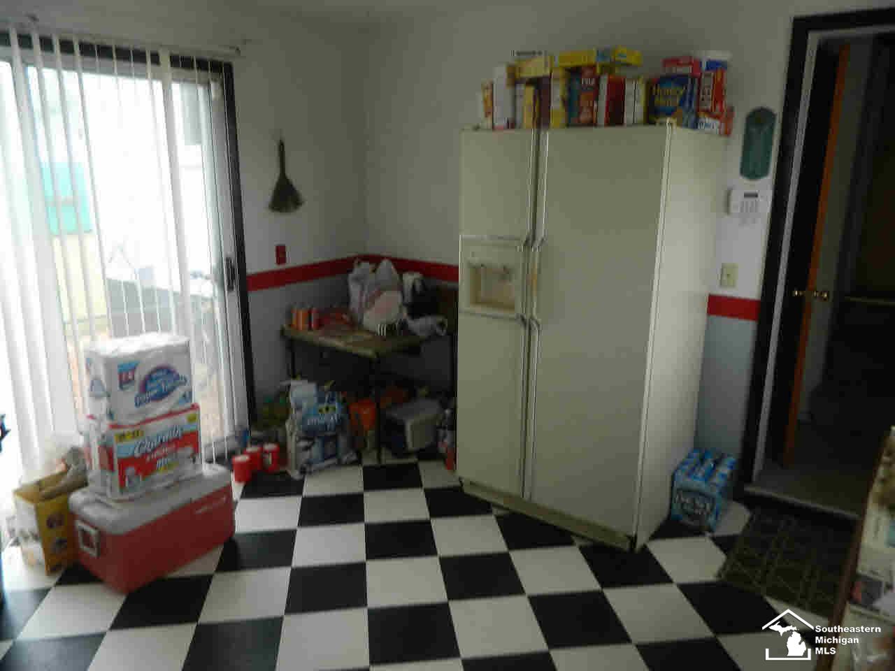 3198 Cousino Road Erie, MI 48133 - Photo 9 of 14 20438832-8.JPG