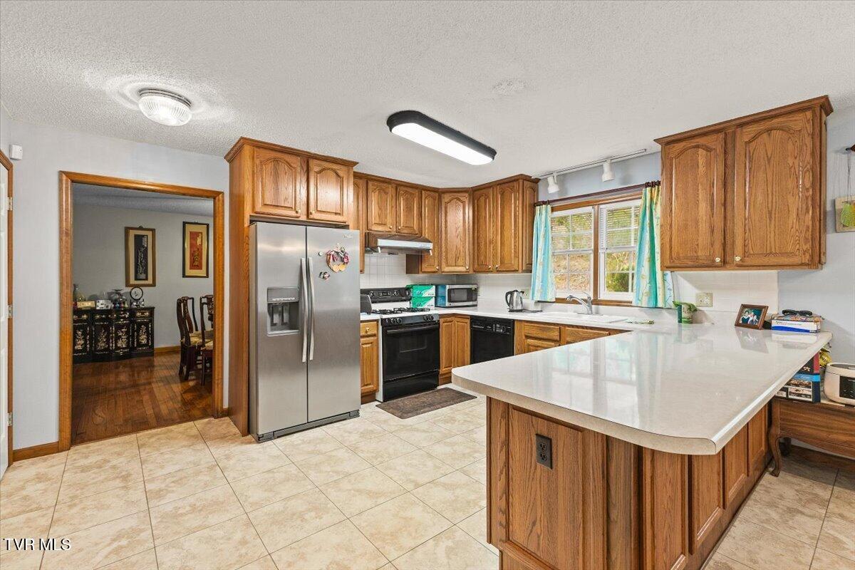 515 Scioto Road Unicoi, TN 37692 - Photo 26 of 55 25-128A8321