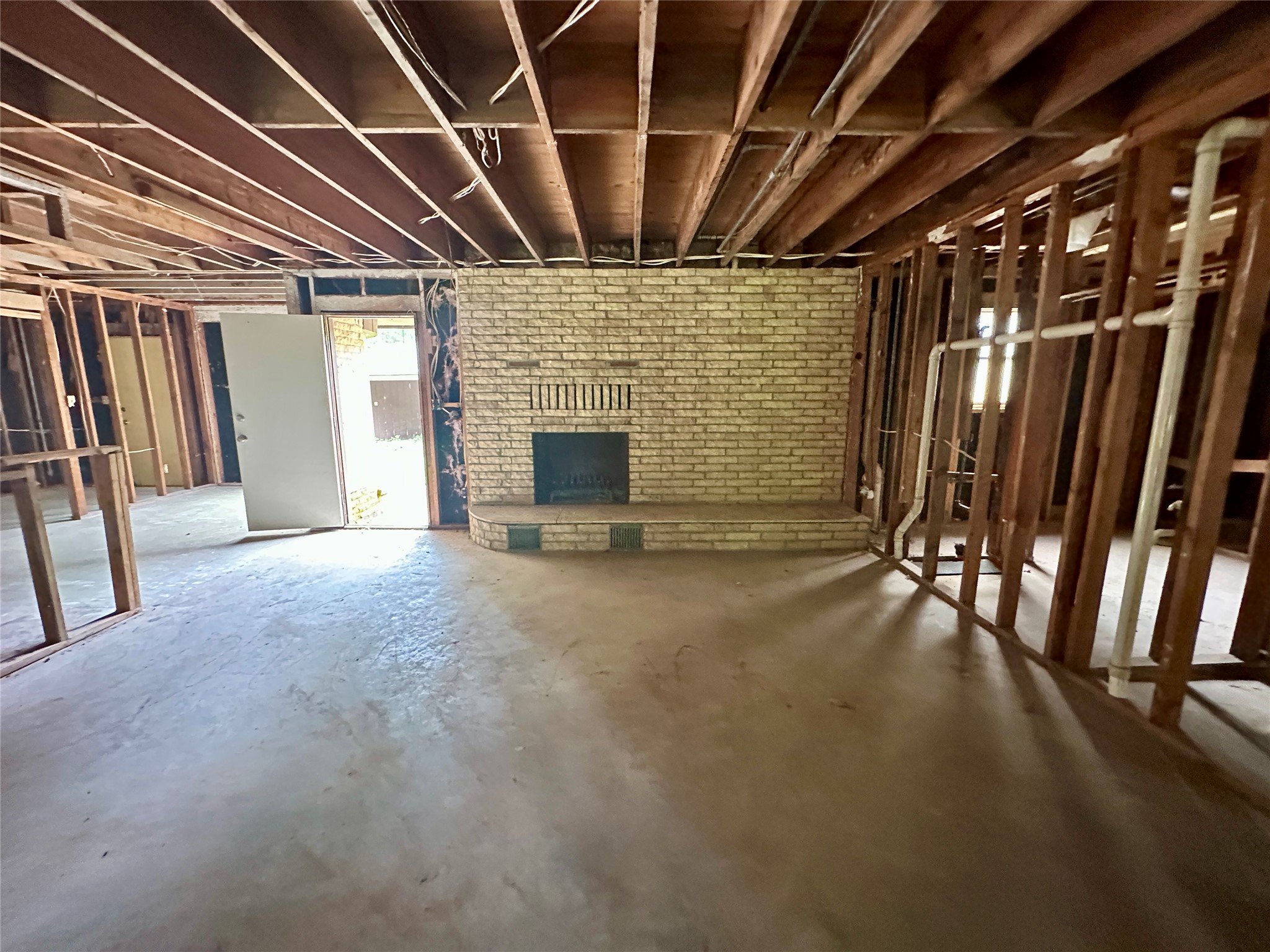 37402 Robin George Trail Magnolia, TX 77354 - Photo 10 of 42 Family room.