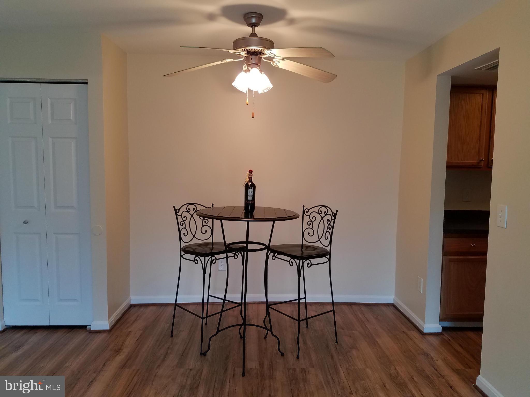 14903 Rydell Road, Unit B1 Centreville, VA 20121 - Photo 5 of 19 Dining Room