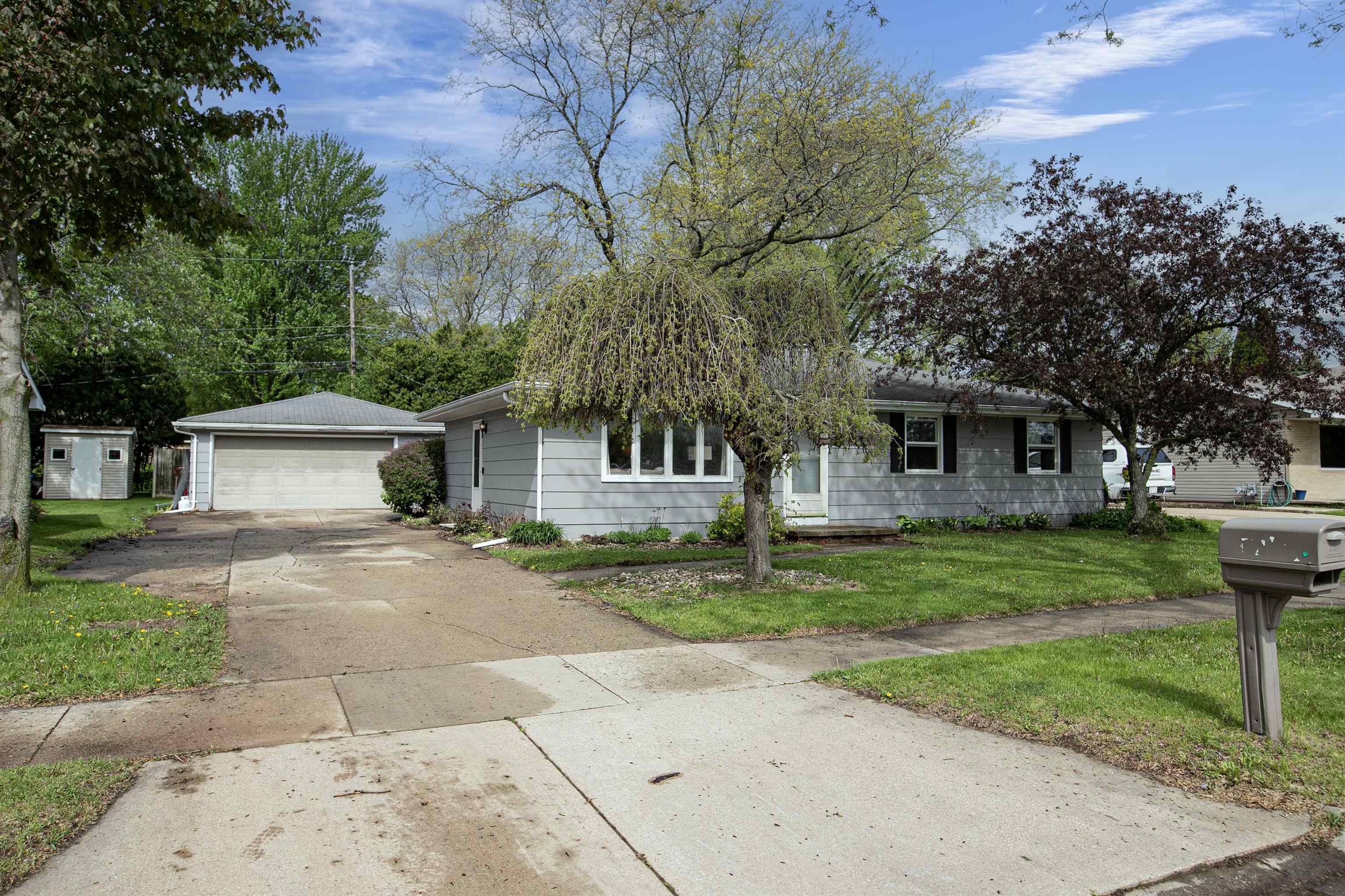 3149 North Durkee Street Appleton, WI 54911 - Photo 1 of 1