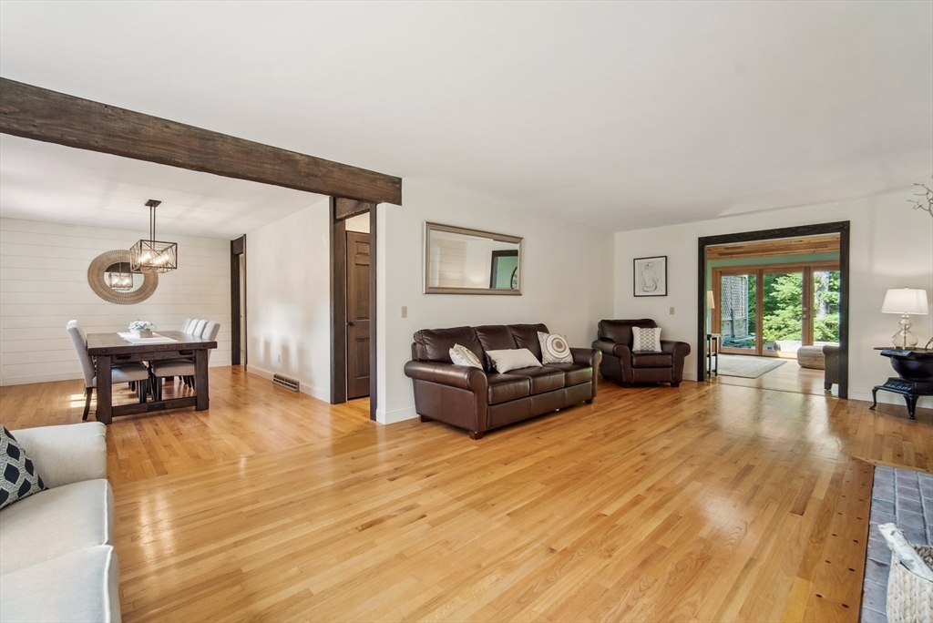 108 Berwick Road Longmeadow, MA 01106 - Photo 14 of 42