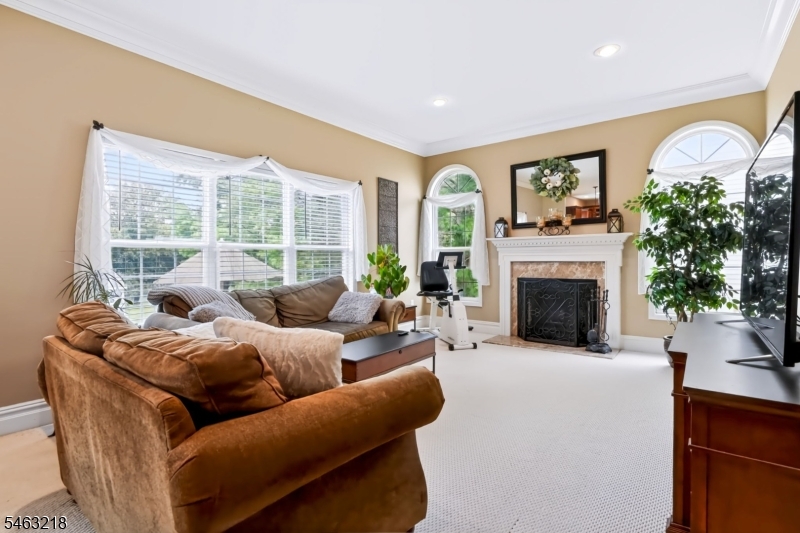 36 Bluebird Way Raritan, NJ 08869 - Photo 10 of 40 Gallery Image 10