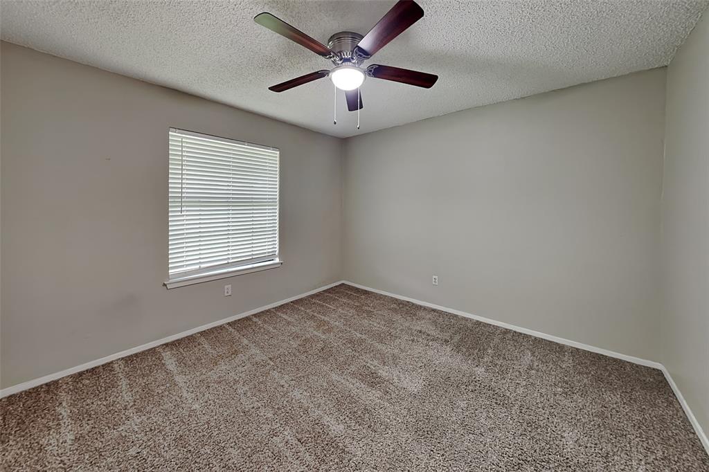 1522 Clover Hill Road Mansfield, TX 76063 - Photo 12 of 18