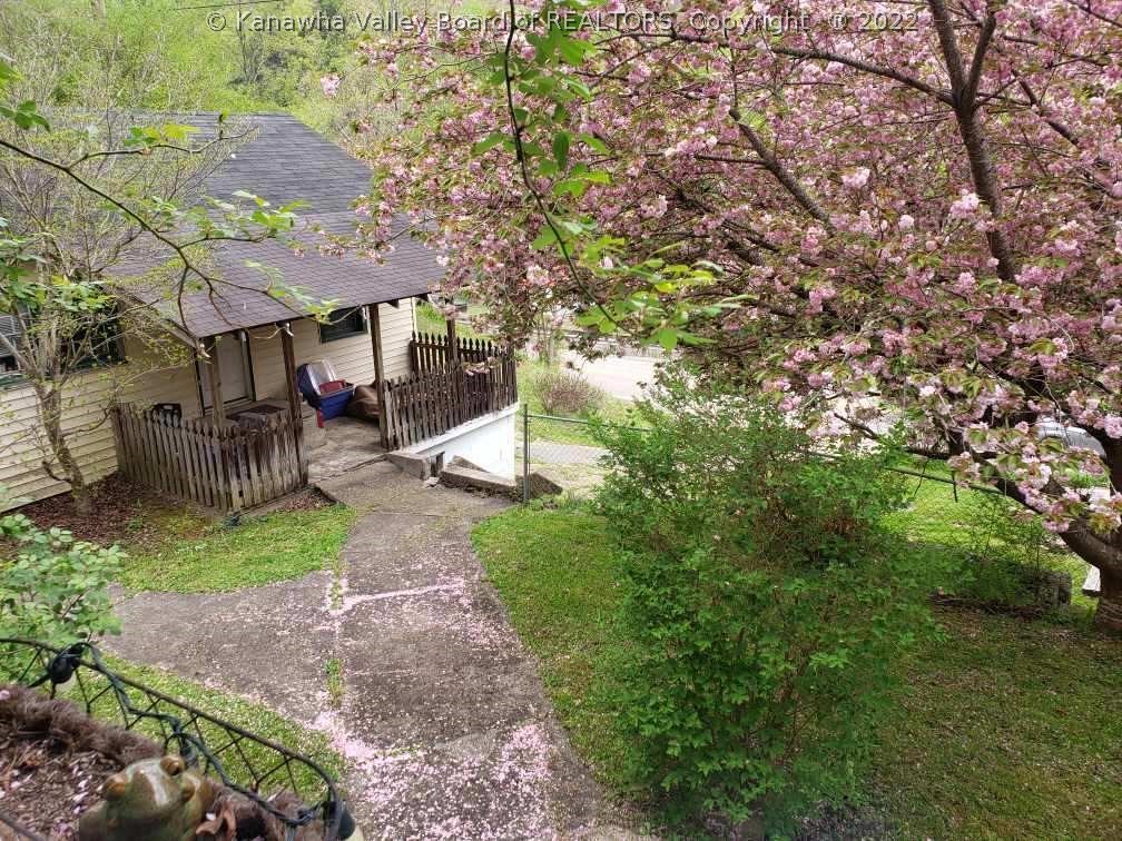 1853 Mcatte Road Gauley Bridge, WV 25085 - Photo 2 of 14 Gallery Image 2