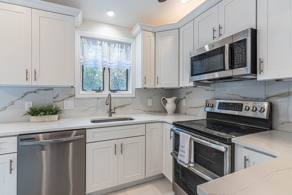 57 Town Farm Road Brookfield, MA 01506 - Photo 15 of 38