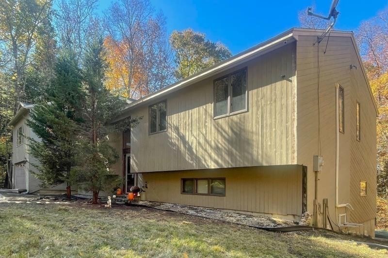 57 Town Farm Road Brookfield, MA 01506 - Photo 3 of 38
