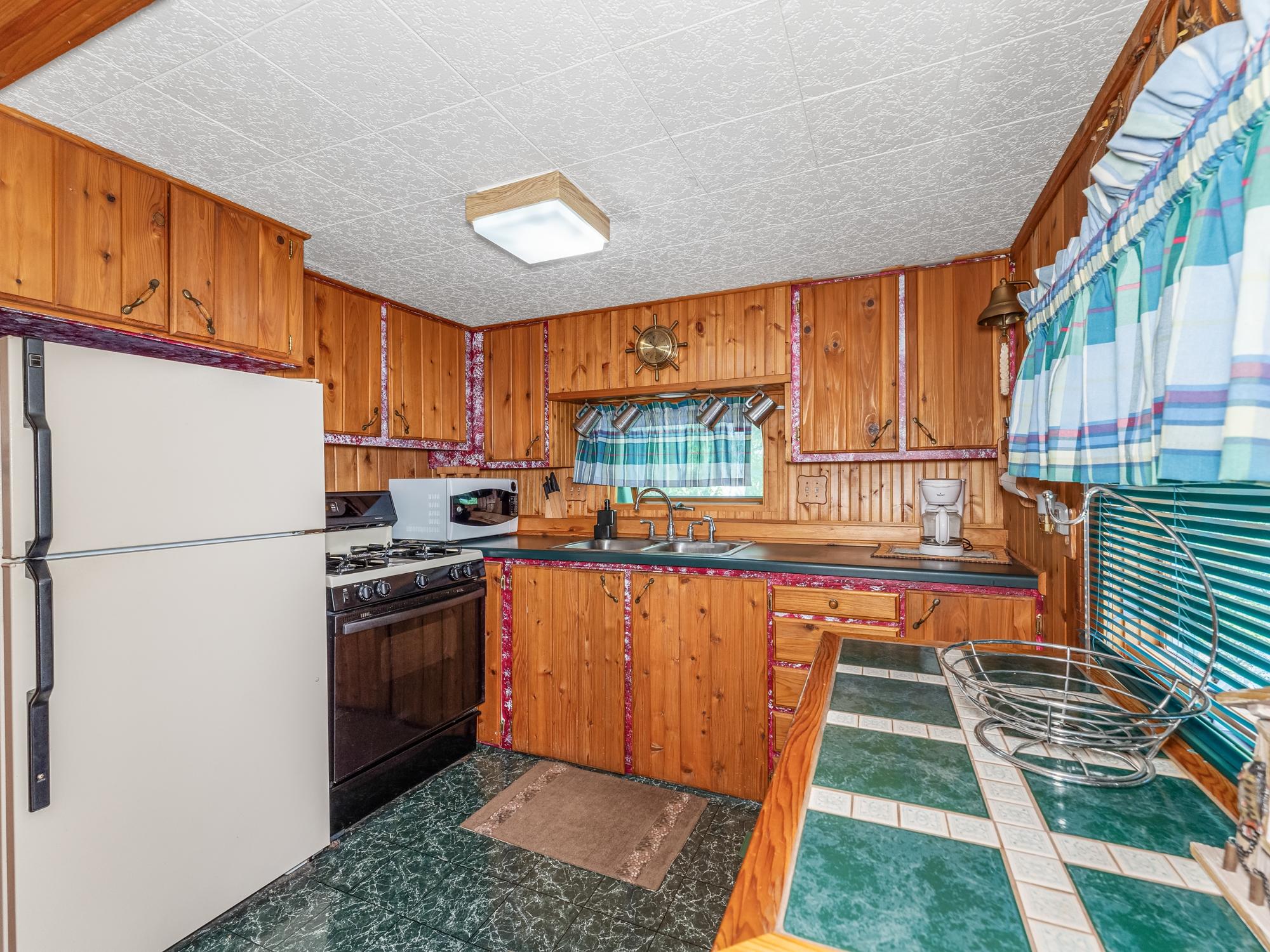 3561 Roland Avenue Rhinelander, WI 54501 - Photo 7 of 31 Gallery Image 7
