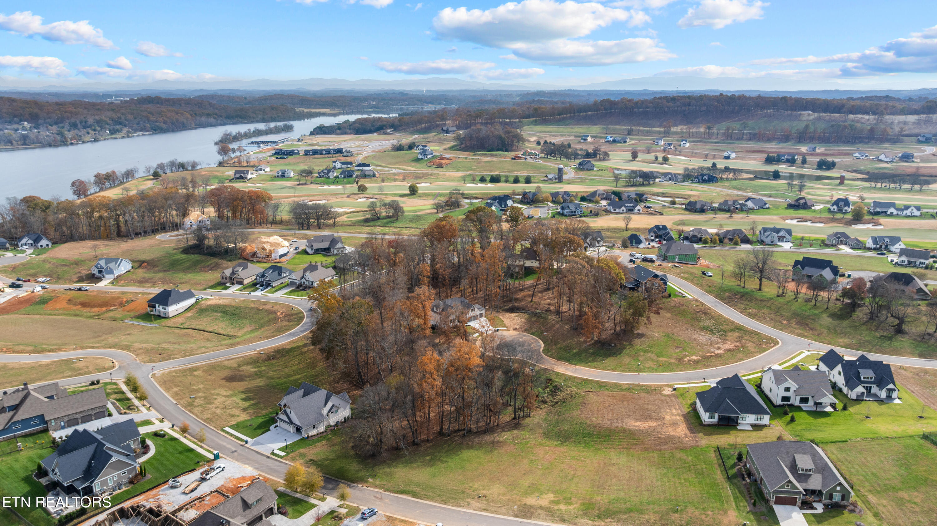 3964 Persimmon Ridge Loudon, TN 37774 - Photo 10 of 20 DJI_20251113115434_0582_D