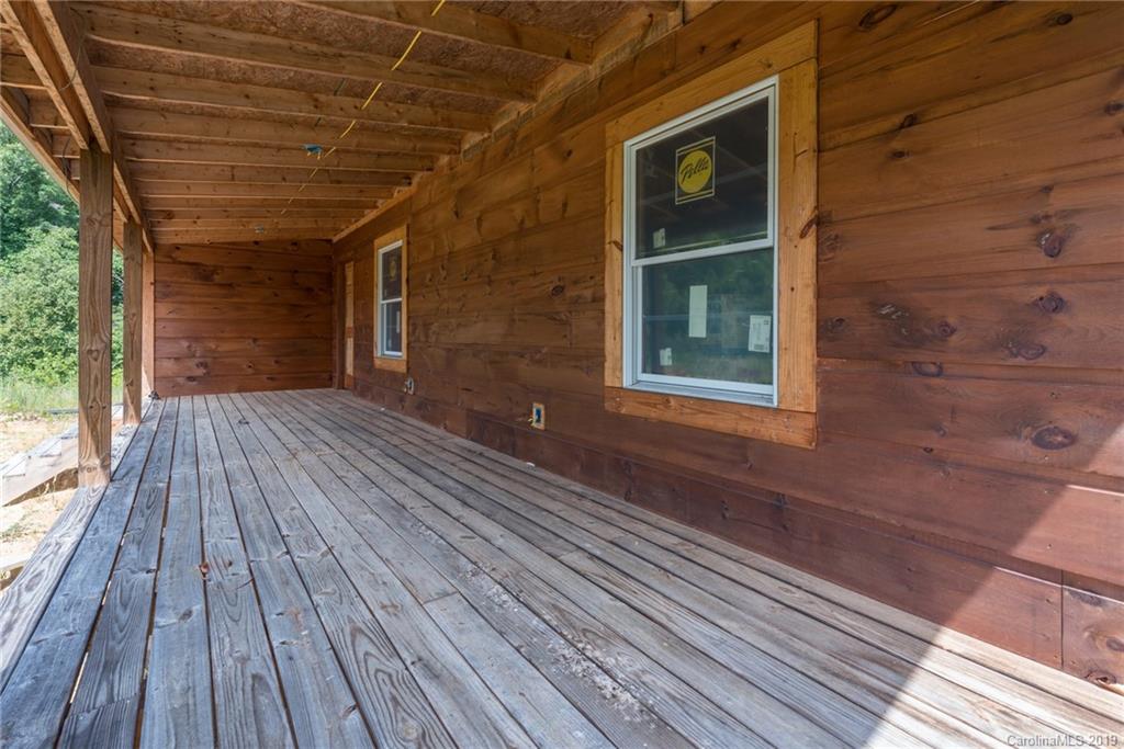 155 Wilson Road Bakersville, NC 28705 - Photo 10 of 16 Gallery Image 10